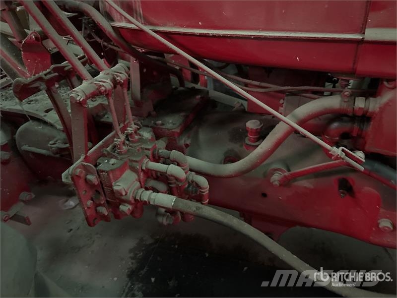 Farmall H 2WD Tractor Tractors