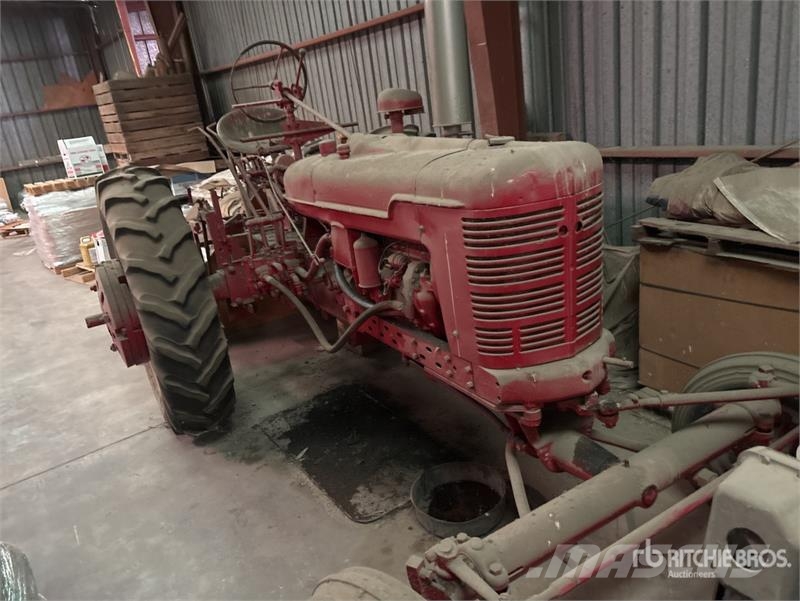 Farmall H 2WD Tractor Tractors