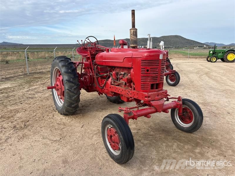 Farmall H 2WD Tractor トラクター