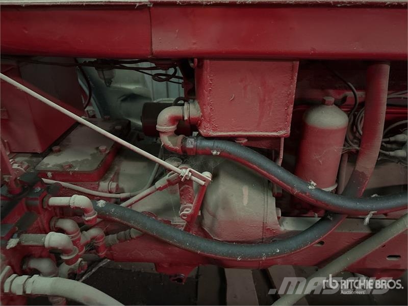 Farmall M 2WD Tractor Tractors