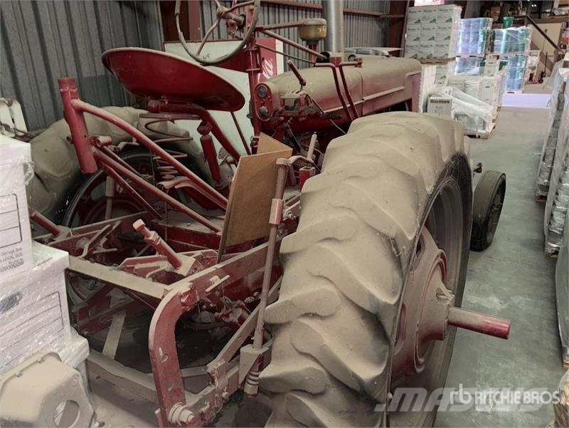 Farmall M 2WD Tractor Tractors