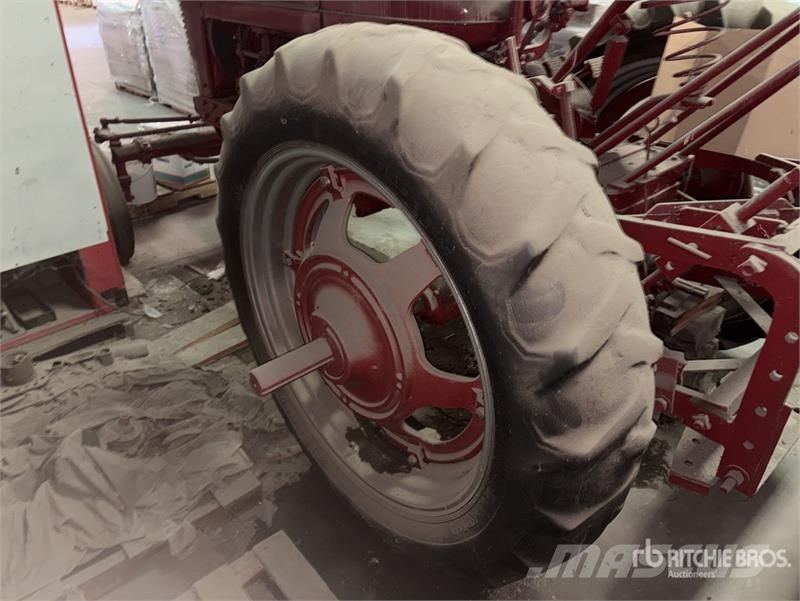 Farmall M 2WD Tractor Tractors