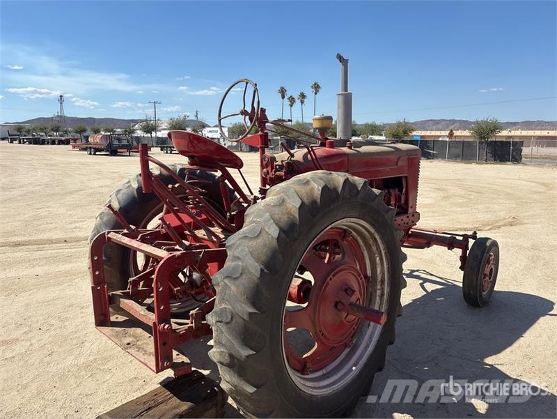 Farmall M 2WD Tractor Trattori