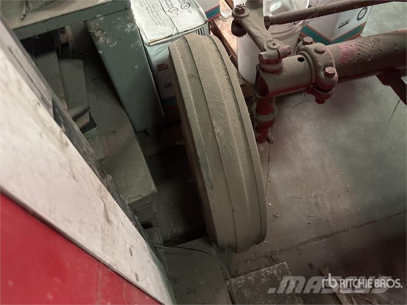 Farmall M 2WD Tractor Tractors