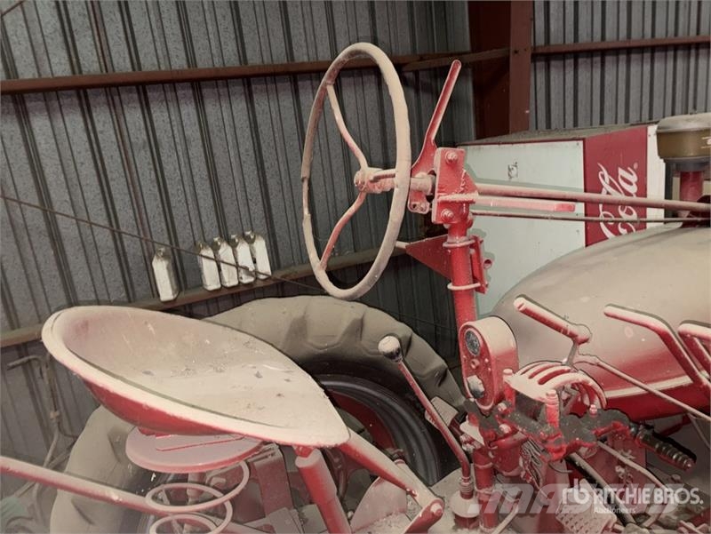 Farmall M 2WD Tractor Tractors