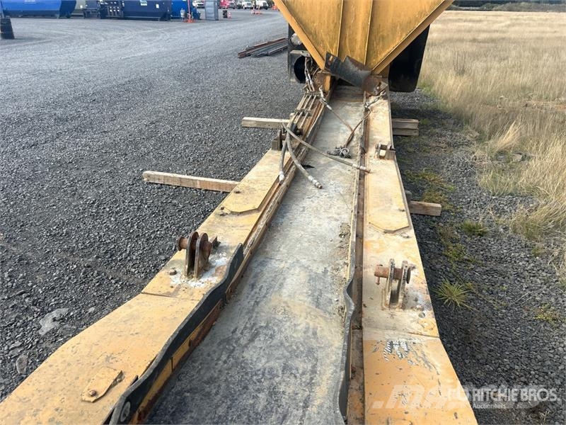 Felco 16 in x 18 ft Bedding Conveyor Építőipar - Egyebek