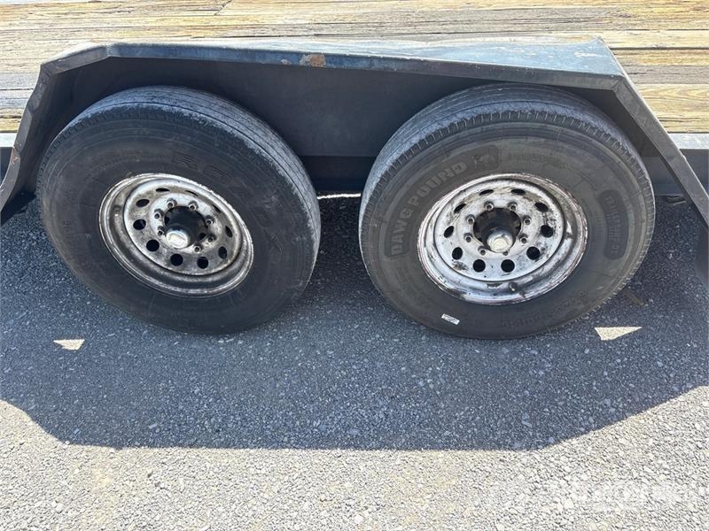 Felling 18 ft T/A Equipment Trailer مقطورات مركبات نقل
