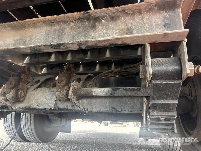 Felling 24000 lb 22 ft T/A Equipment Trailer مقطورات مركبات نقل