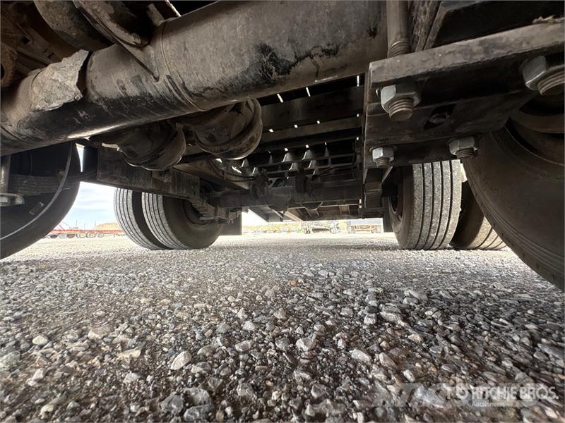 Felling 24000 lb 22 ft T/A Equipment Trailer مقطورات مركبات نقل