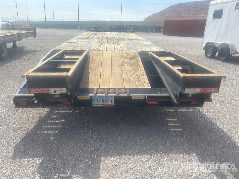 Felling 24000 lb 22 ft T/A Equipment Trailer مقطورات مركبات نقل