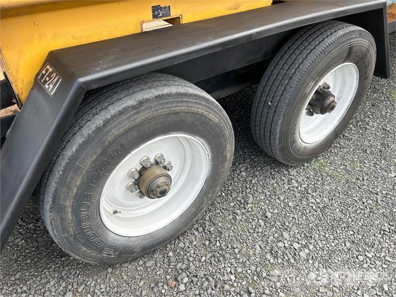 Felling FT24 I D5 23 ft T/A Equipment Trailer Prikolice za prevoz vozil