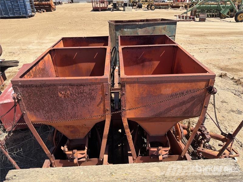 Fertilizer Spreader Gjødselspredere Flytende-form