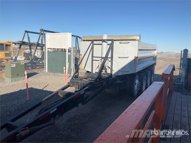 Flow Boy 18 ft 0 in Quad/A Pup Dump Trailer Remorque benne