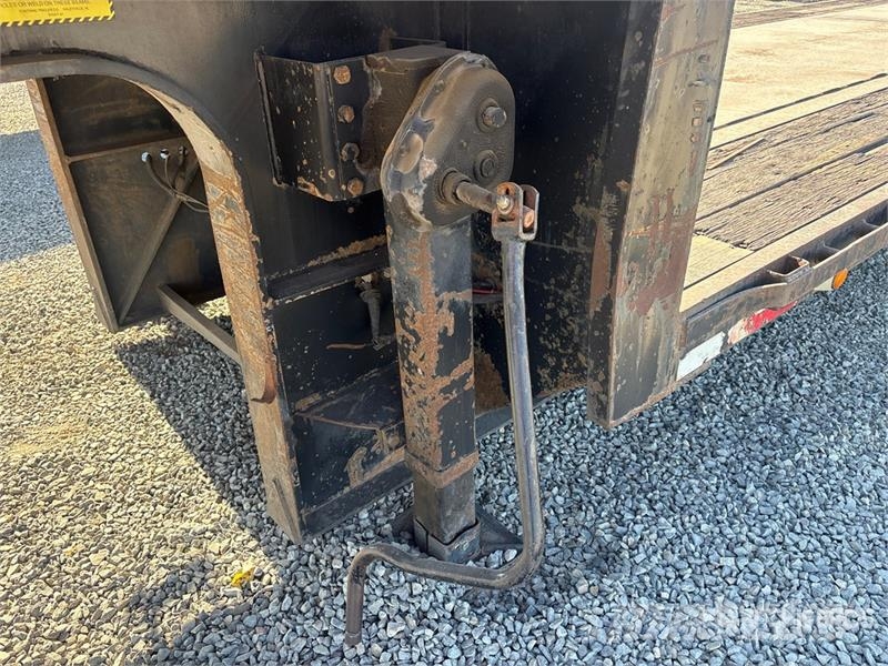 Fontaine 48 ft T/A Extendable Step Deck Trailer Zemie treileri