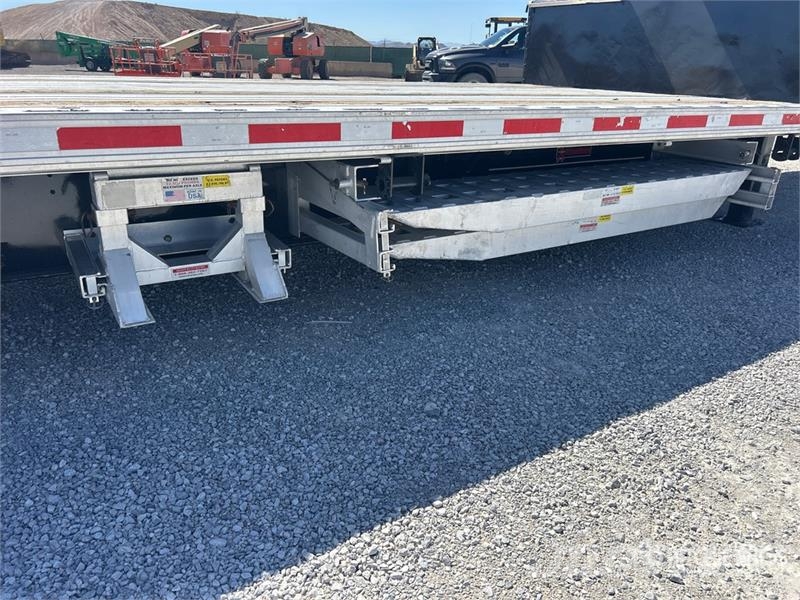 Fontaine HAILD22RSA 53 ft Spread Axle Step Deck Trailer Tieflader