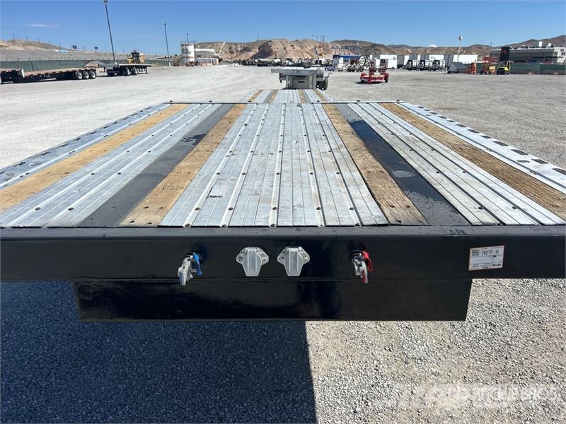 Fontaine HAILD22RSA 53 ft Spread Axle Step Deck Trailer Tieflader
