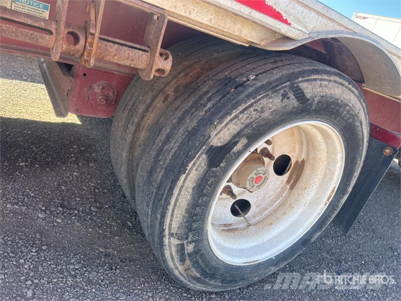 Fontaine HCICD12WSA 48 ft T/A Spread Axle Step Deck Trailer Low loaders