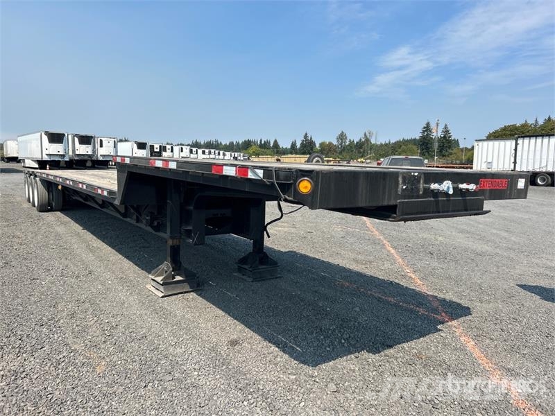 Fontaine Tri/A 48 ft - 65 ft Extendable Step Deck Trailer لوادر منخفضة