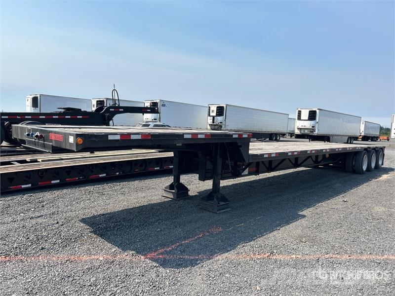 Fontaine Tri/A 48 ft - 65 ft Extendable Step Deck Trailer لوادر منخفضة