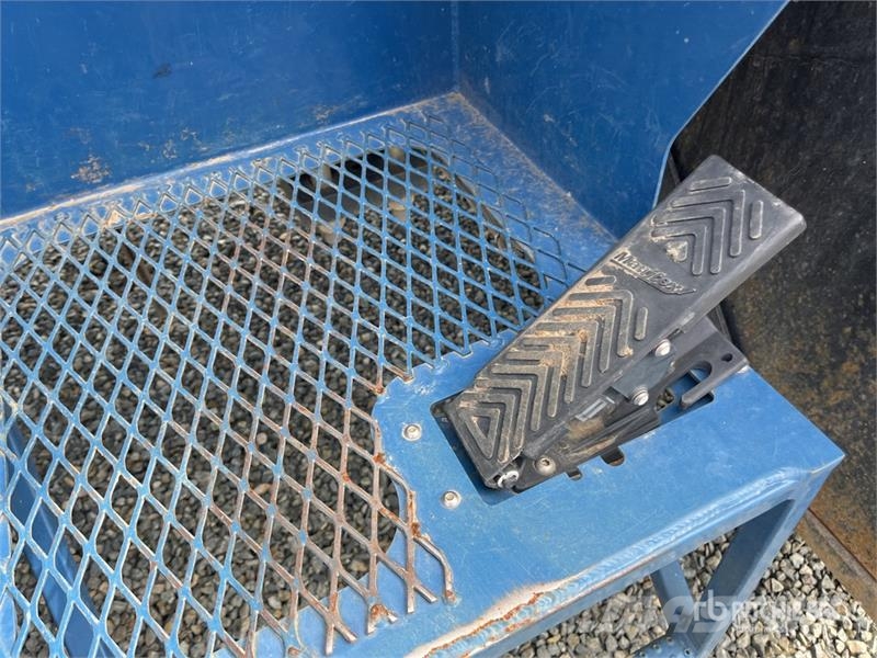 Ford 1770C 34000 lb Straight Boom on Ford F-750 4x2 Boo Camiones grúa