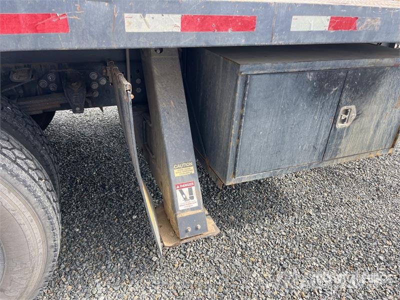 Ford 1770C 34000 lb Straight Boom on Ford F-750 4x2 Boo Camiones grúa