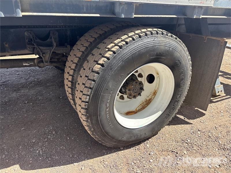 Ford 1770C Straight Boom on Ford F-750 XL 4x2 Boom Truc Camiones grúa