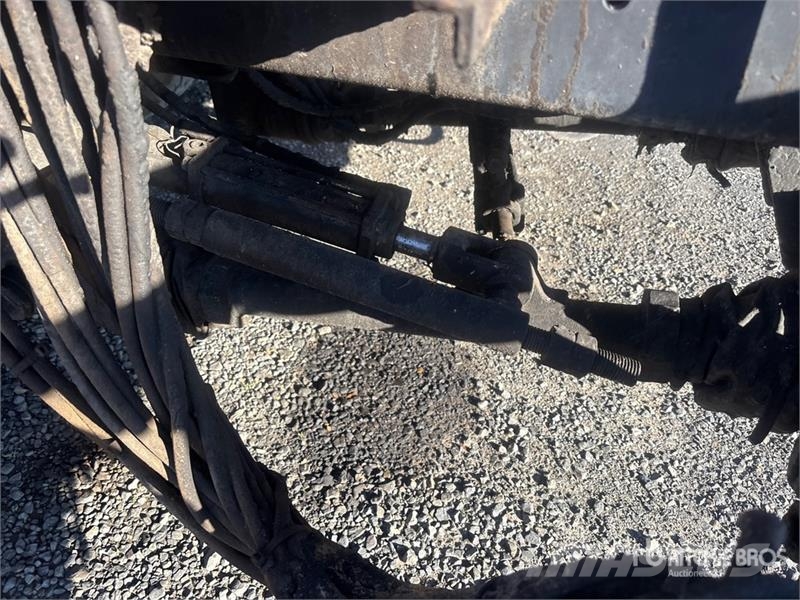 Ford 2000 gal on Ford F-750 4x2 Asphalt Distributor Tru Tankbilar