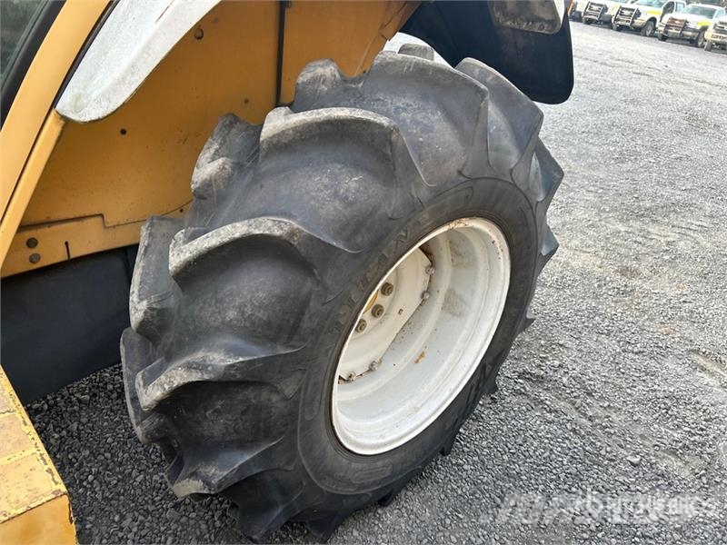 Ford 6610 Mower Tractor (Inoperable) Trattori compatti