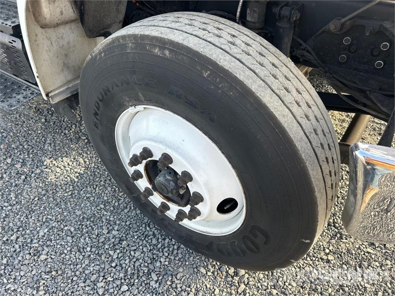 Ford A40P 40 ft on Ford F-750 XL 4x2 Cable Placer Bucke Auto korvtõstukid