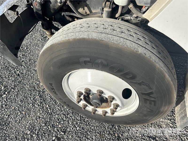 Ford A40P 40 ft on Ford F-750 XL 4x2 Cable Placer Bucke Auto korvtõstukid