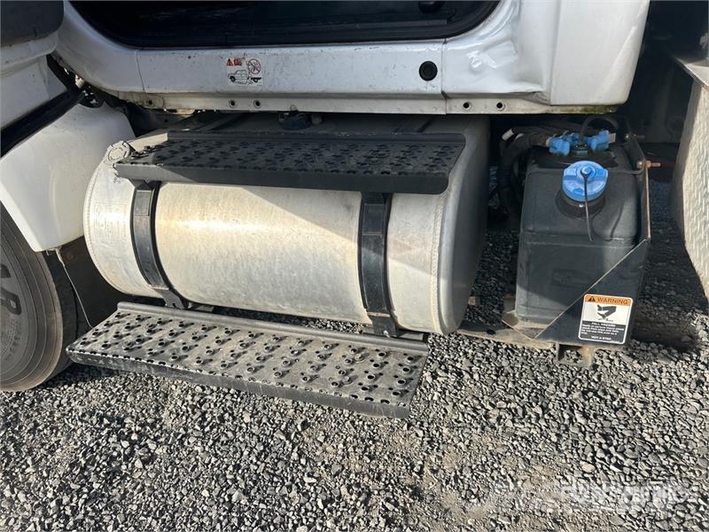 Ford A40P 40 ft on Ford F-750 XL 4x2 Cable Placer Bucke Auto korvtõstukid