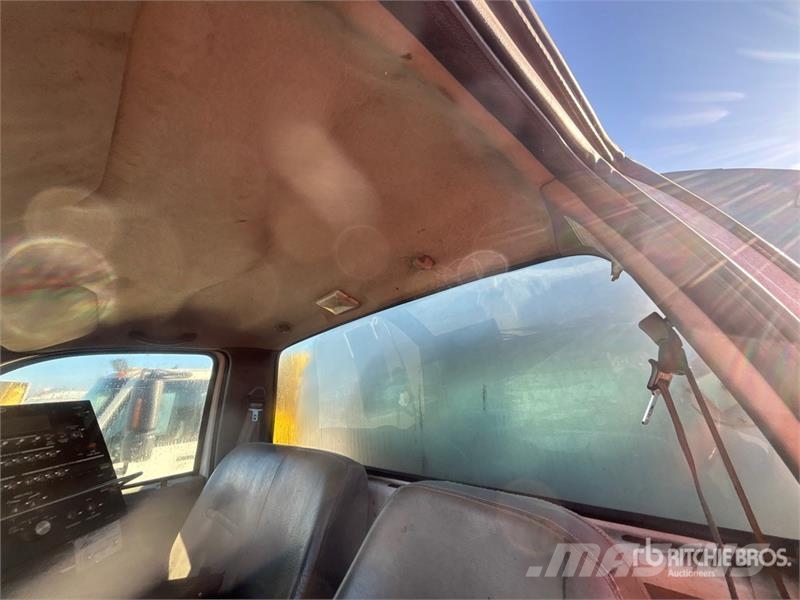 Ford Black-Topper CENTENNIAL 2000 gal on Ford F-750 4x2 Tanker trucks