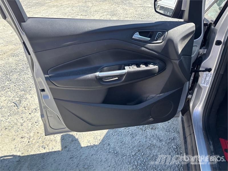 Ford C-Max SE Hybrid Automobile 자동차