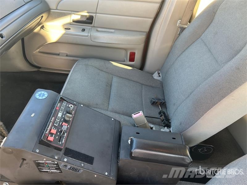 Ford Crown Victoria Voiture