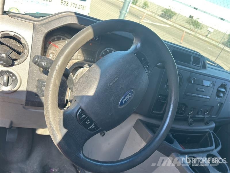 Ford E-150 Dostavna vozila / kombiji