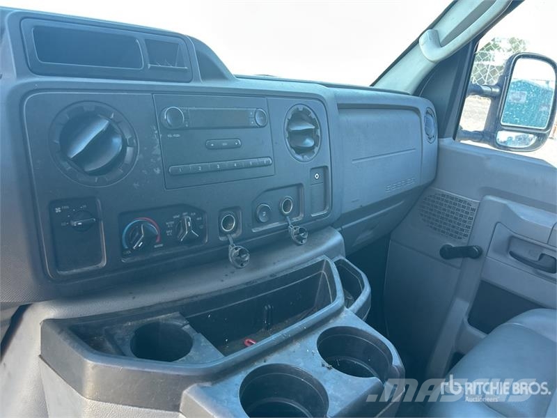 Ford E-150 Dostavna vozila / kombiji