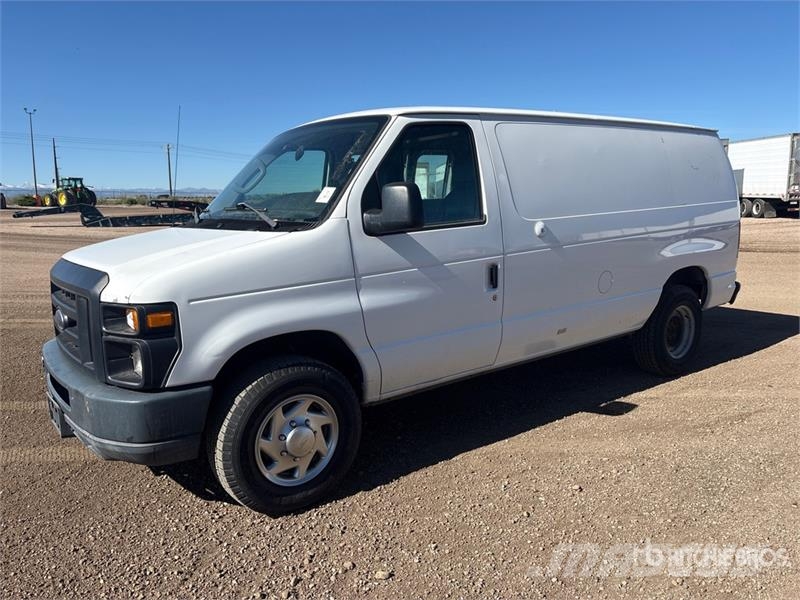 Ford E-250 Dostavna vozila / kombiji