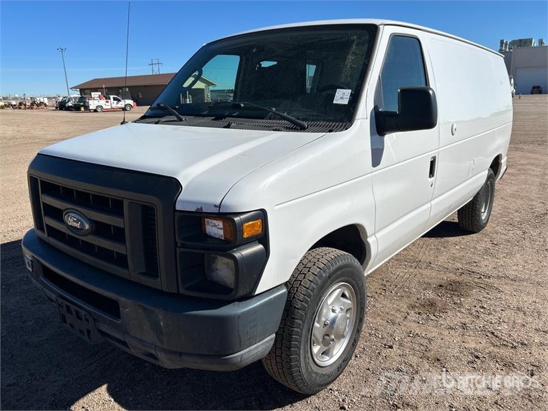 Ford E-250 Dostavna vozila / kombiji