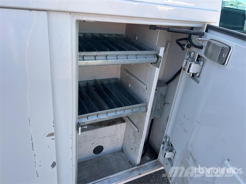 Ford E-350 Utilitaire