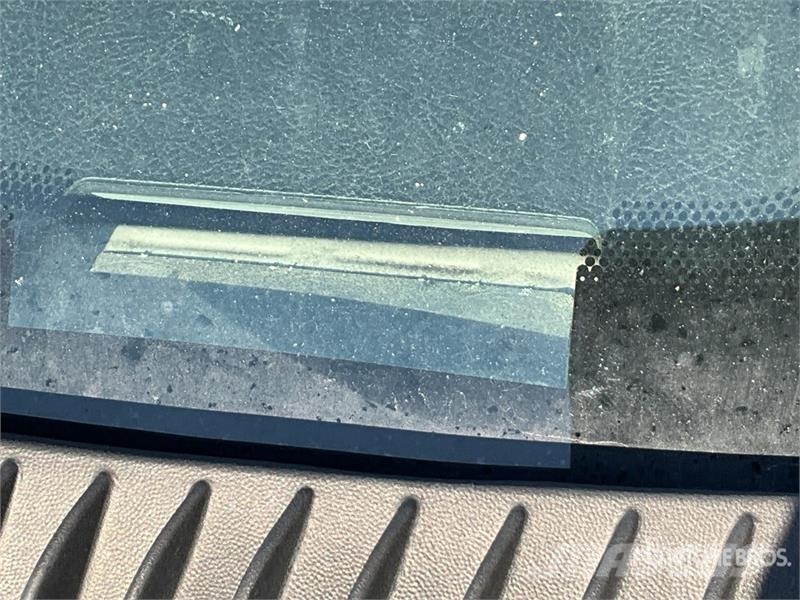 Ford E-350 Saug- und Druckwagen
