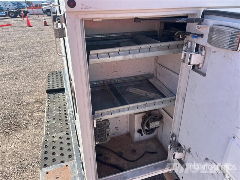 Ford E-350 Utilitaire