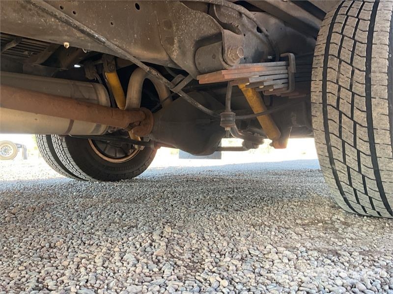 Ford E-350 Saug- und Druckwagen
