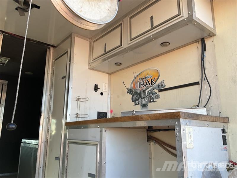 Ford E-350 Ассенизаторские машины