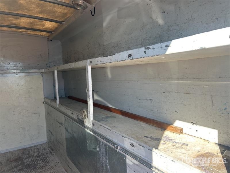 Ford E-350 Utilitaire
