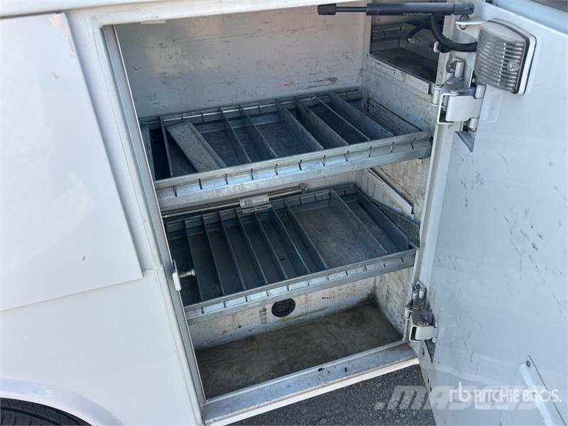 Ford E-350 Utilitaire