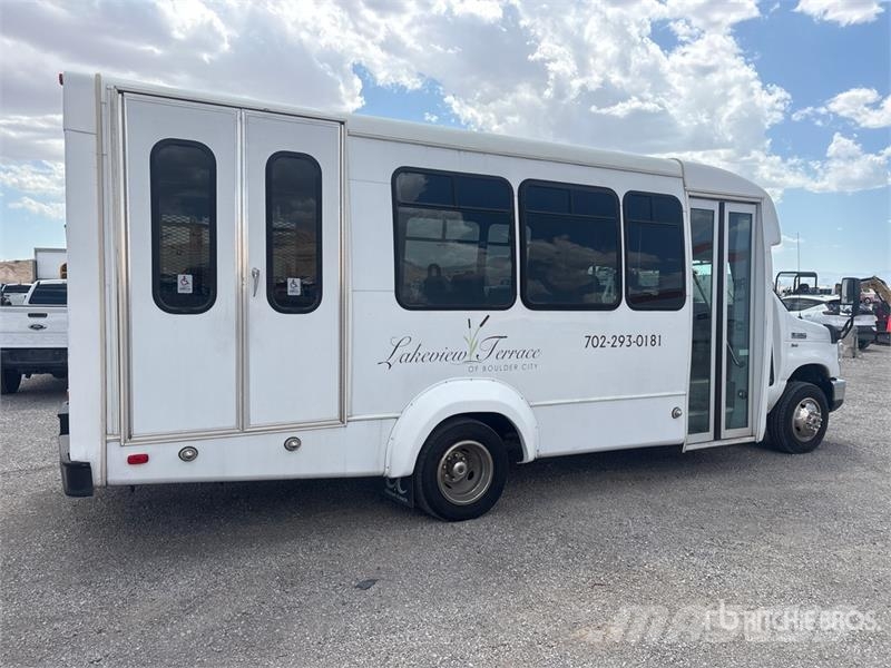 Ford E-350 4x2 12-Seat Transit Bus حافلة صغيرة