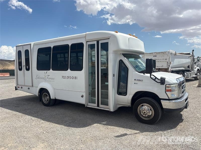 Ford E-350 4x2 12-Seat Transit Bus حافلة صغيرة