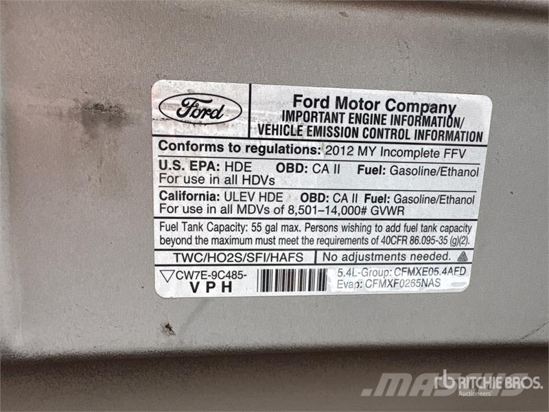 Ford E-350 4x2 12-Seat Transit Bus حافلة صغيرة
