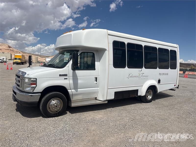 Ford E-350 4x2 12-Seat Transit Bus حافلة صغيرة