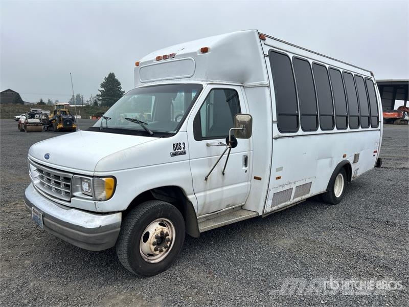 Ford E-350 4x2 14-Seat Transit Bus حافلة صغيرة